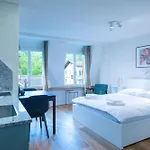Hitrental Riesbach Apartment