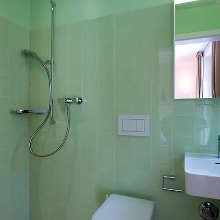 Hitrental Riesbach Апартаменти