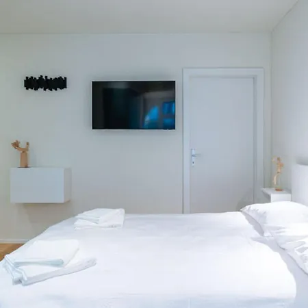 Hitrental Riesbach * Zurich